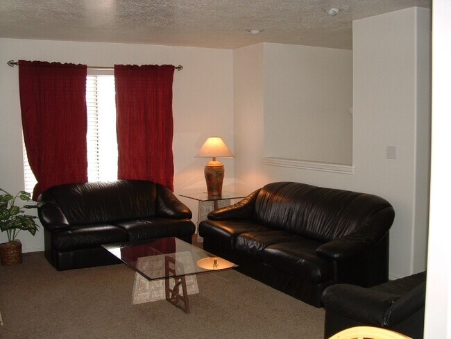 Foto del edificio - 7200 S Highland Dr