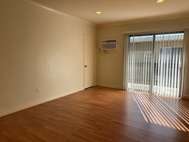 Foto del edificio - 1523 Scott Rd