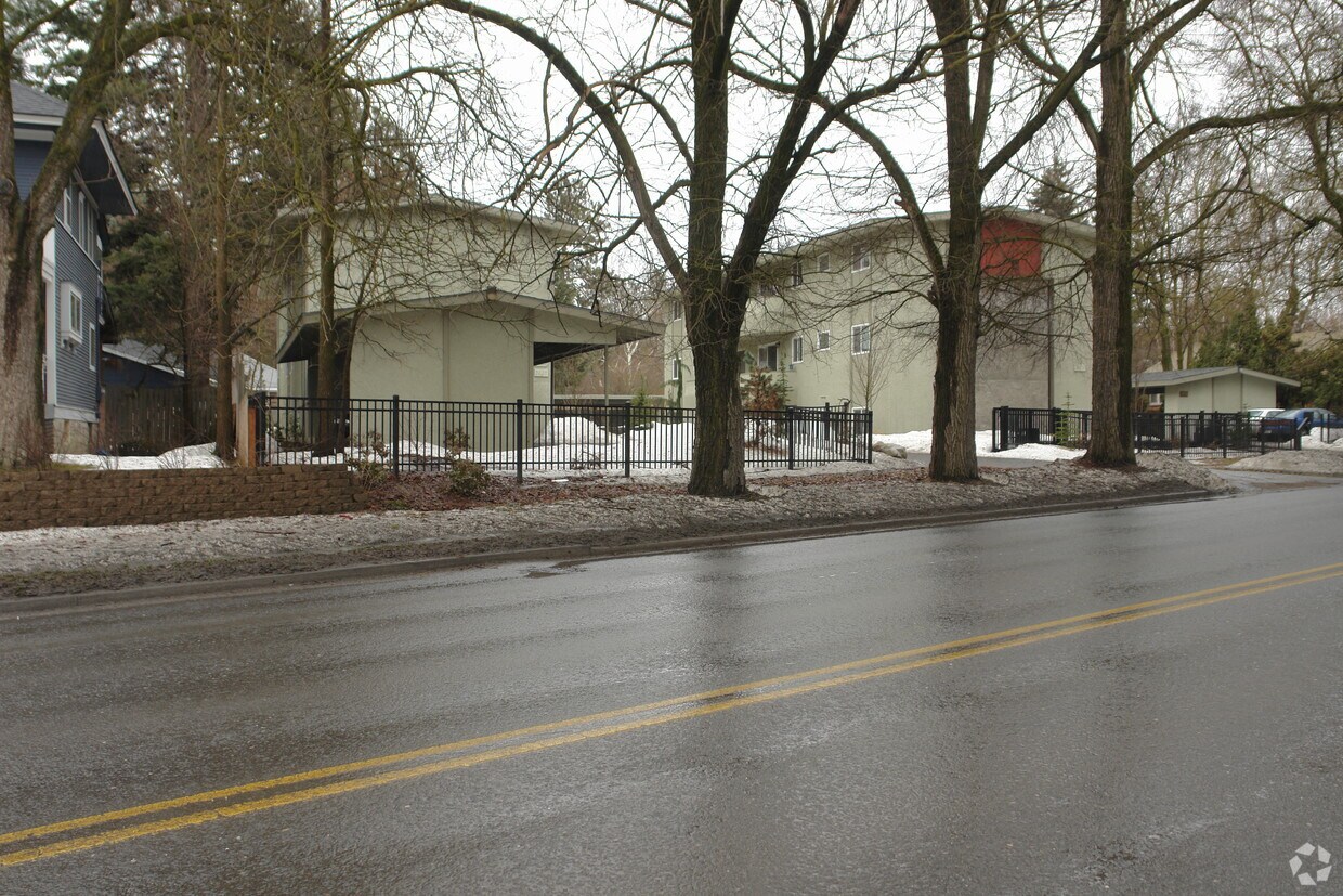 Building Photo - 2411 S Grand Ave