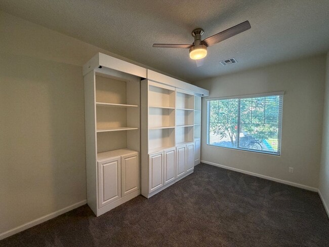 Building Photo - 4 Bedroom + Office Home Available Near Loma Colorado Blvd NE & Broadmoor Blvd NE in Rio Rancho!