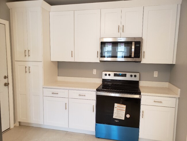 Foto del edificio - 56 Riverdale Ave