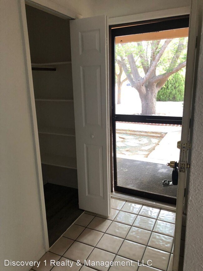 Foto del edificio - 3 br, 2 bath House - 429 Victor Lane