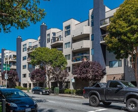 Building Photo - 720 Gough St