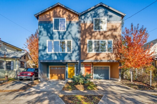 Building Photo - STILL AVAILABLE! Special: Only $500 Securi...