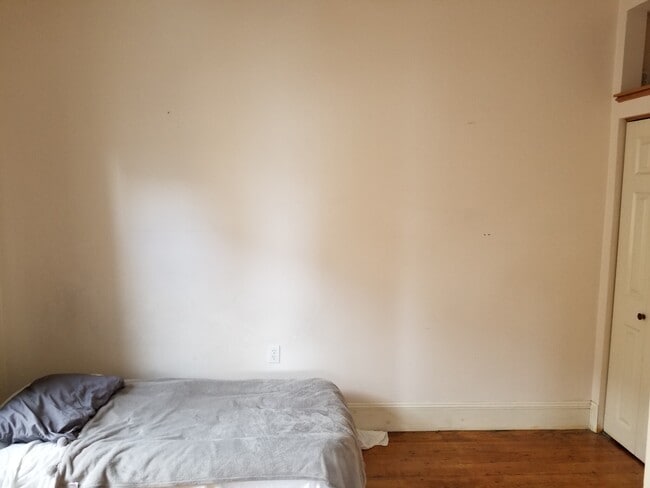 Foto del edificio - 72 Gore St