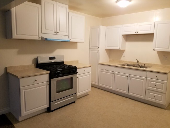 Foto del interior - 1752 W Neighbors Ave