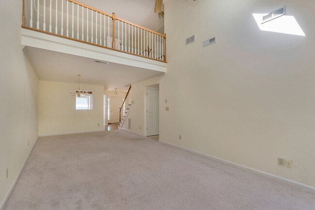 Building Photo - 1482 Ashland Dr