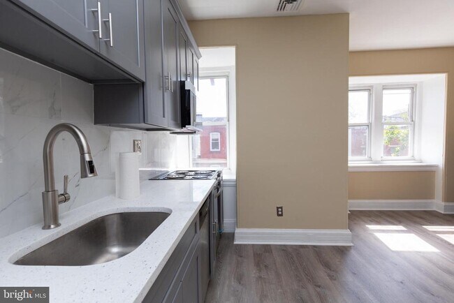 Building Photo - 1512 N 17th St