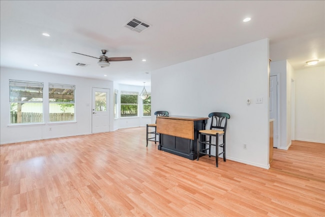 Building Photo - 14710 Montoro Dr