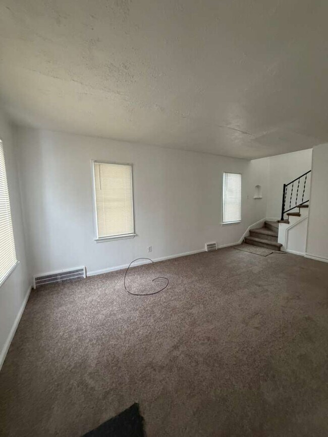 Building Photo - 16200 Littlefield St