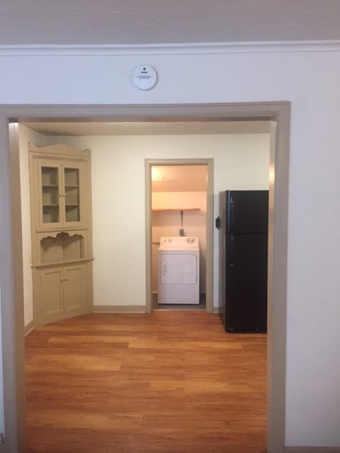 Building Photo - 910 W Cantwell Ave