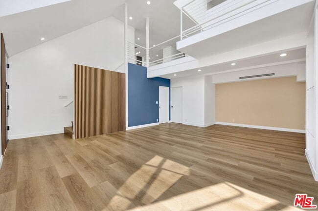 Foto del edificio - 4051 Weslin Ave