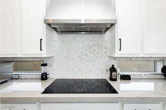 Building Photo - 6124 Redstone Hls Dr