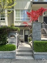 Building Photo - Property Name