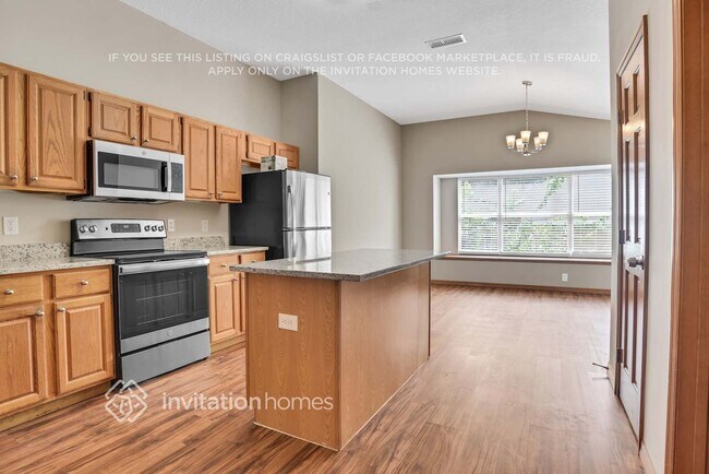 Building Photo - 10411 Myakka Dr