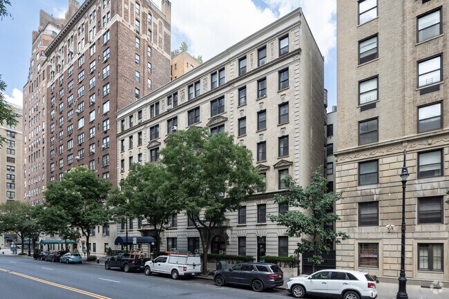 Building Photo - 61 E 86th St