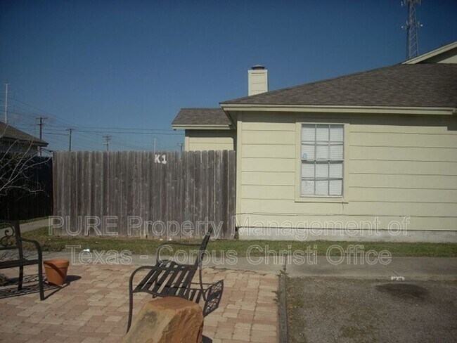 Foto del edificio - 7202 Mansions Dr