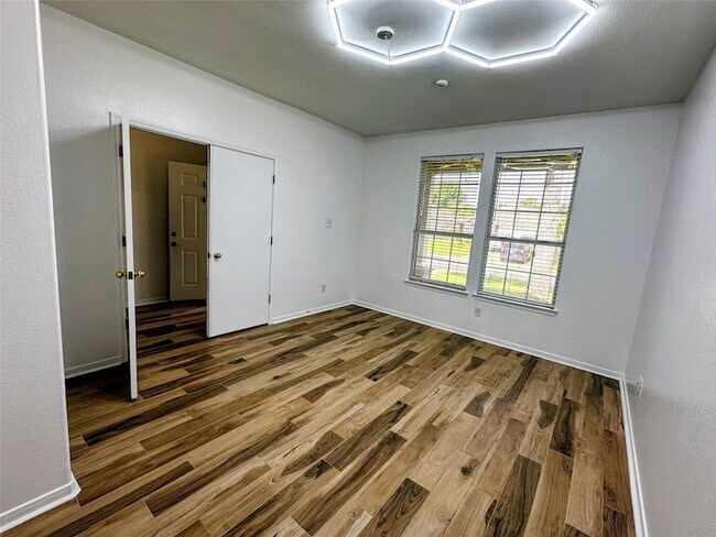 Foto del edificio - 7722 Prairie Fire Ln