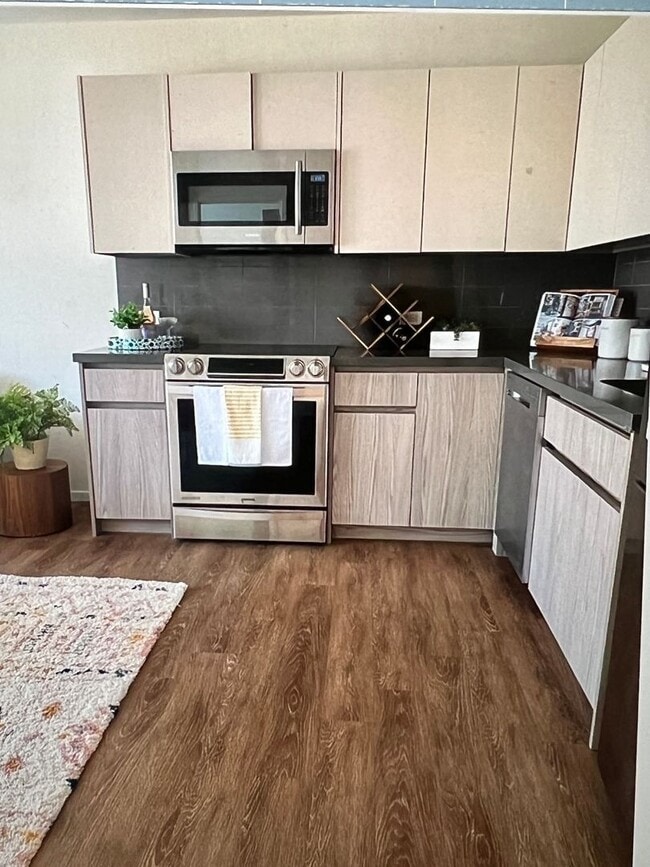 Foto del edificio - Prime Location- Kapiolani Residence 43d floor- Great views!