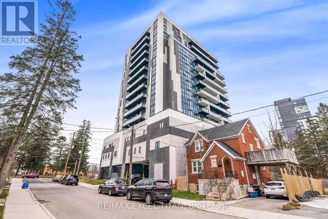 Building Photo - 128-128 King St N