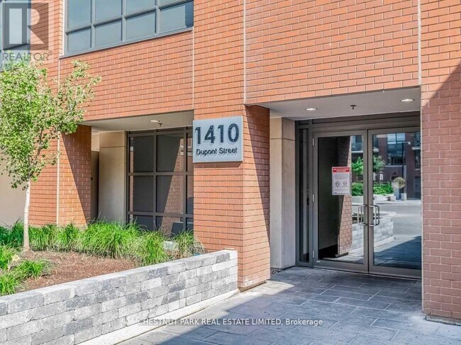 Building Photo - 1410 Dupont St