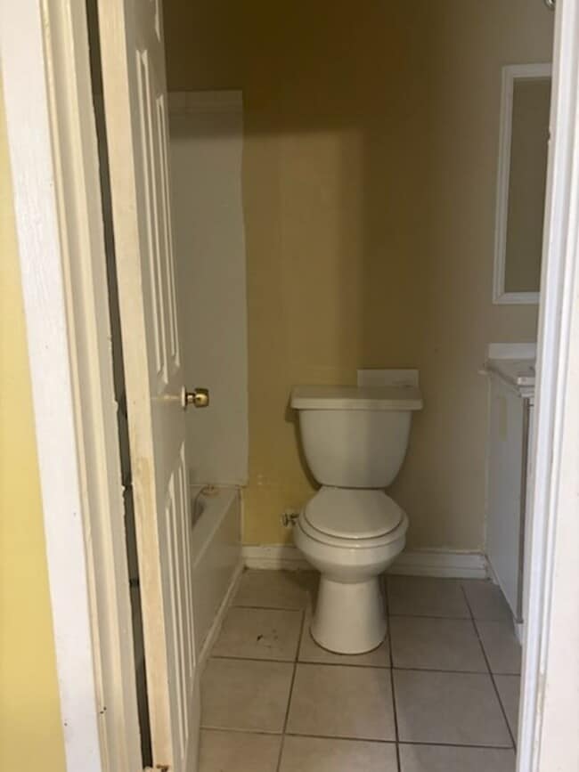 Building Photo - 1520 Cedar Pine Dr