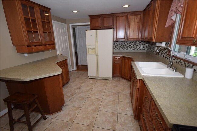 Building Photo - 22 Musket Ln