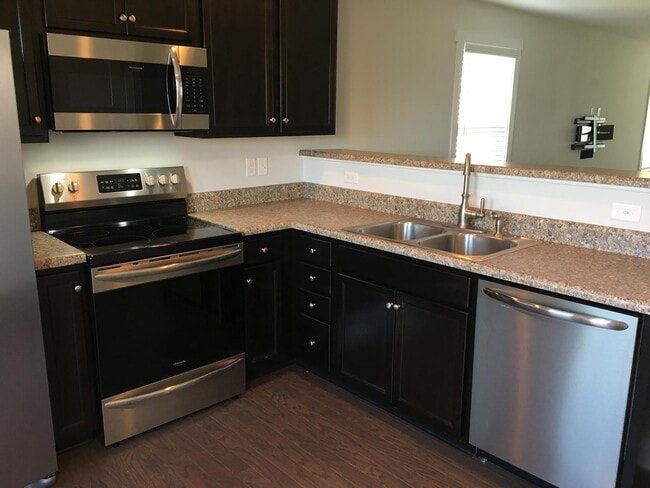 Building Photo - 27 Harrelson Ln