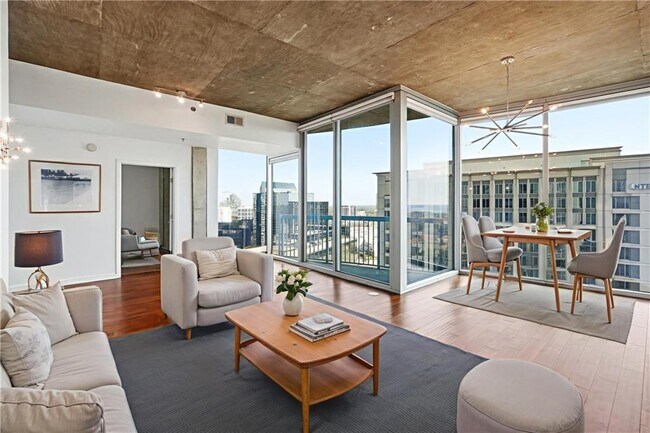 Building Photo - 3324 Peachtree Rd NE