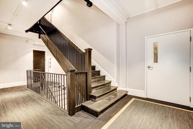 Foto del edificio - 1401 Columbia Rd NW
