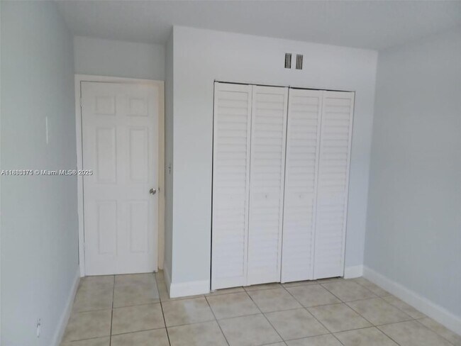 Foto del edificio - 3610 NW 21st St