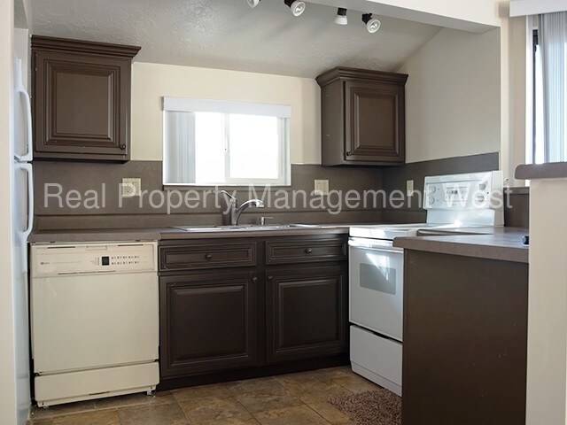 Building Photo - 6322 S 1280 E