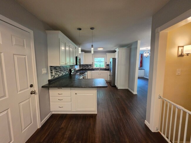 Building Photo - 4509 Wakonda Pky