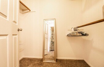 Building Photo - 363 Seine Way