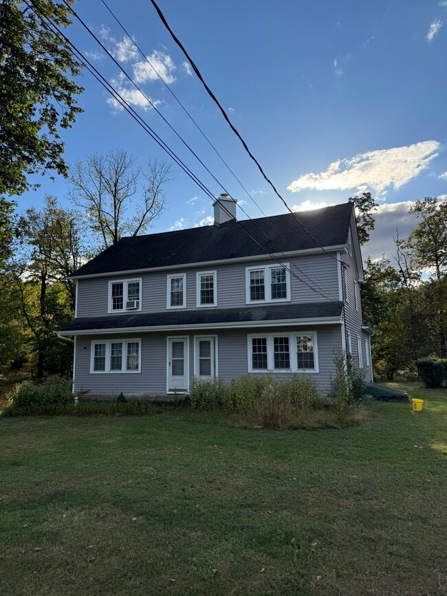 Building Photo - 517 Hamden Rd