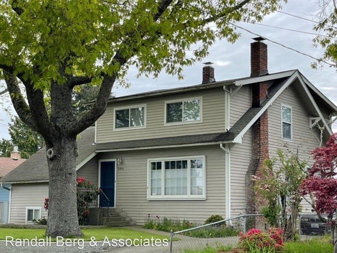Primary Photo - 3 br, 2 bath House - 15446 21st Avenue SW