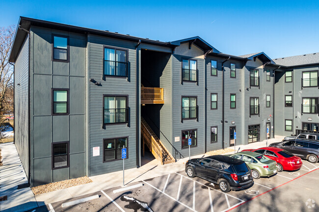 Building Photo - Nordic Landing