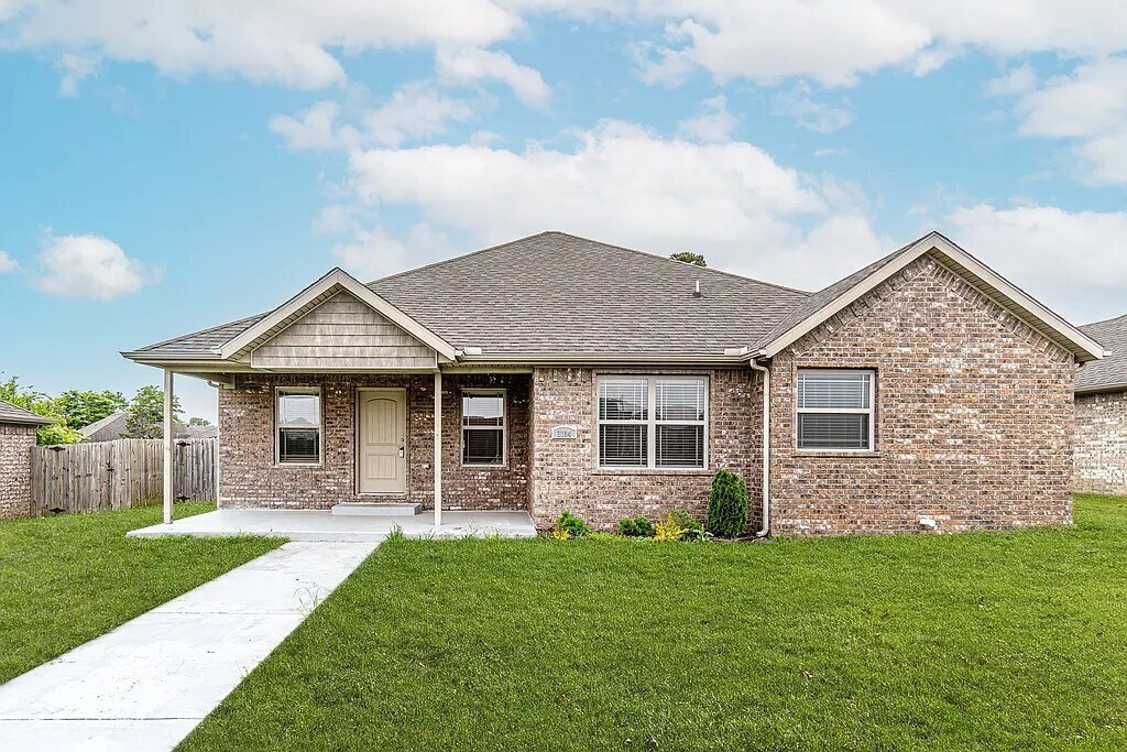 Foto principal - 3104 SW Featherston Rd