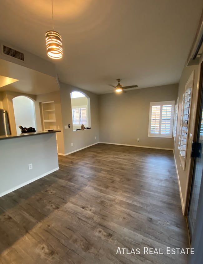 Foto del edificio - 2040 N 106th Ave