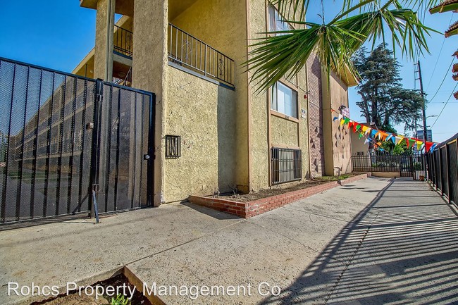 Building Photo - 6546 Sepulveda Blvd