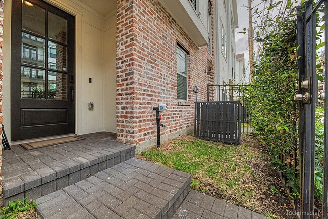 Foto del edificio - 3033 Hicks St