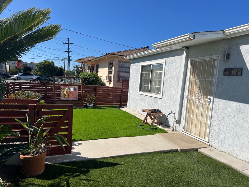 Foto principal - 3608 Collier Ave