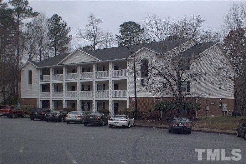 Primary Photo - 1900 Trailwood Heights Ln