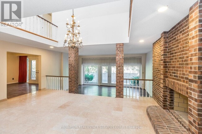 Building Photo - 4 Sagewood Dr