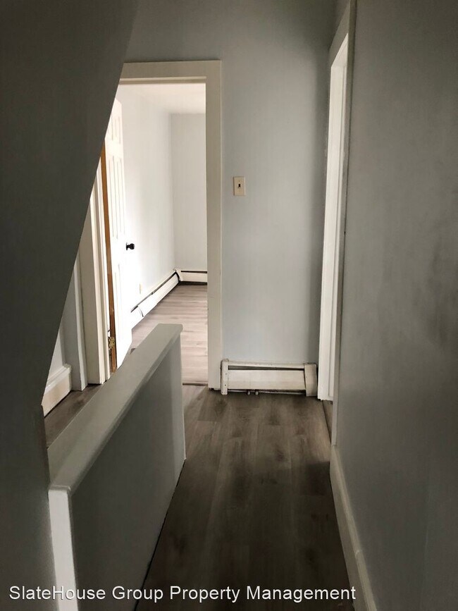 Building Photo - 3 br, 1 bath House - 903 Queen St