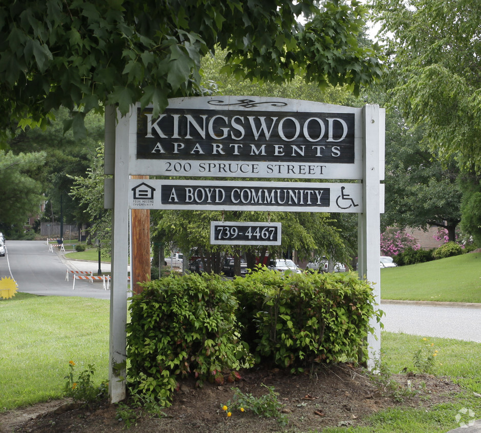 Foto del edificio - Kingswood Apartments