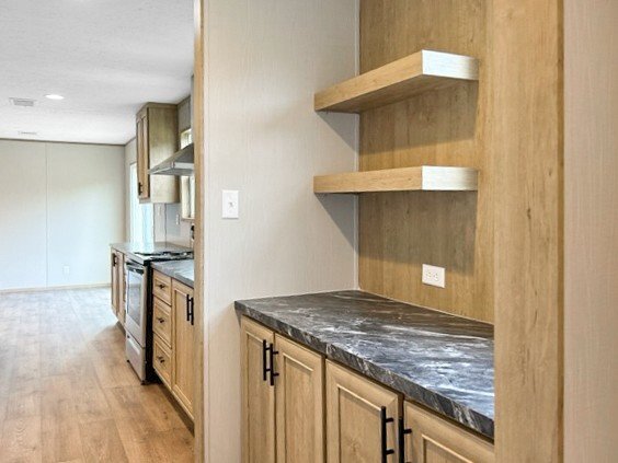 Foto del edificio - A Rare Find Five Bedrooms And Three Baths ...