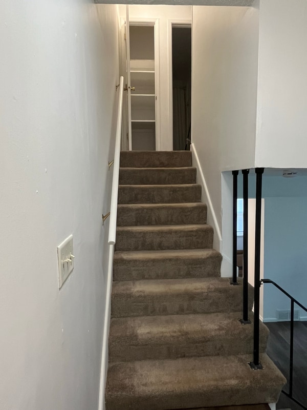 Building Photo - 707 Watrous Ave