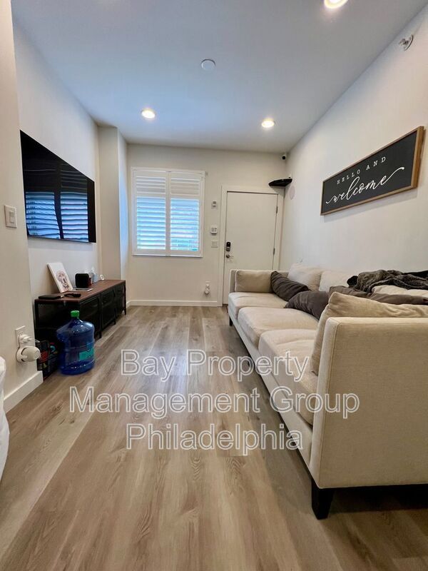 Foto del edificio - 1904 E Harold St