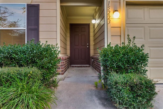 Foto del edificio - 15223 Trinity Meadow Dr